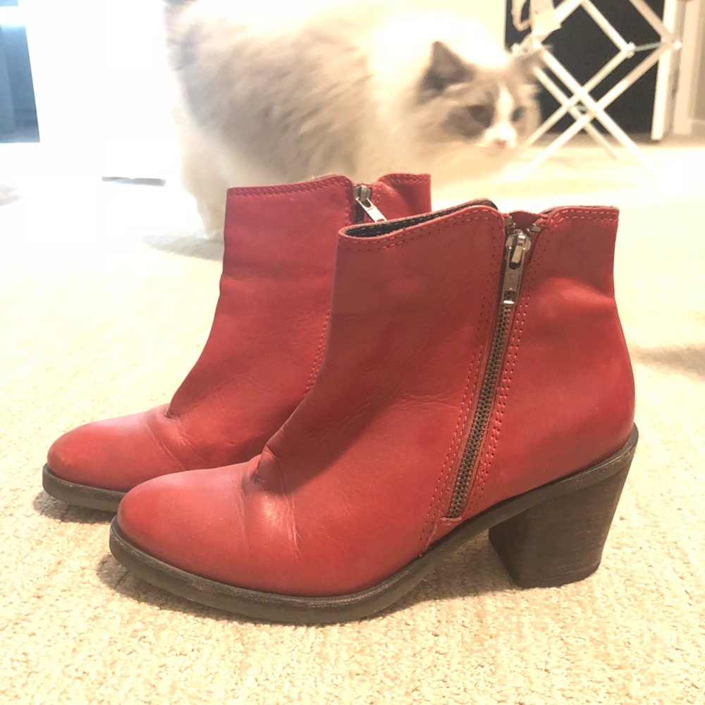 Purchased in FRANCE!! Fun red booties